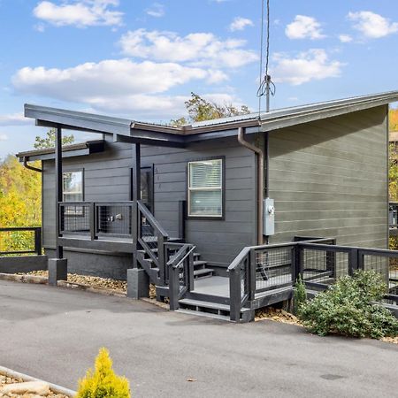 גטלינבורג Sunset Chalet Cabin מראה חיצוני תמונה