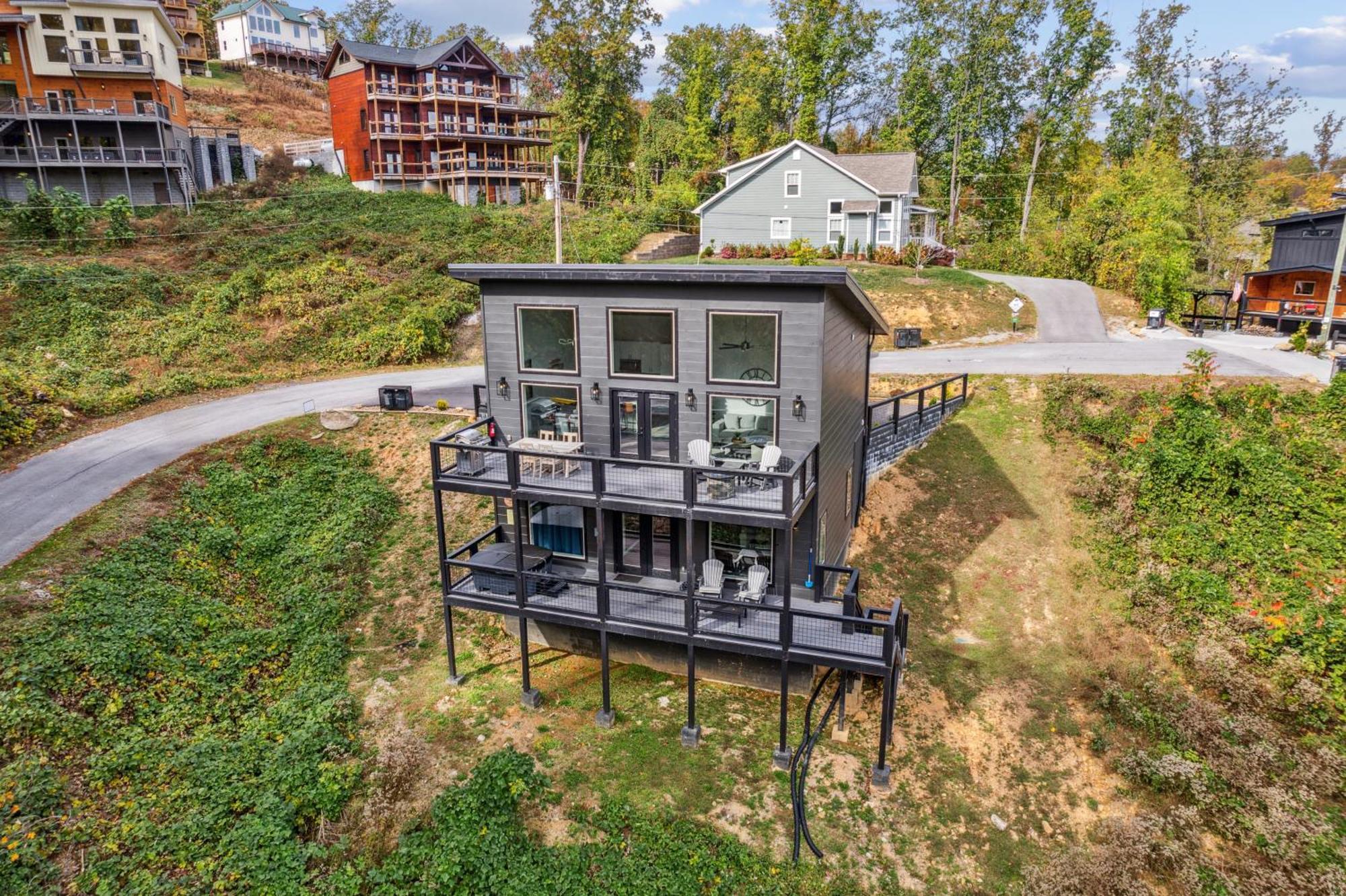 גטלינבורג Sunset Chalet Cabin מראה חיצוני תמונה